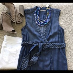 {Anthropologie} Holding Horses wrap top